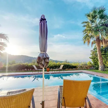 Meliades Agia Marina